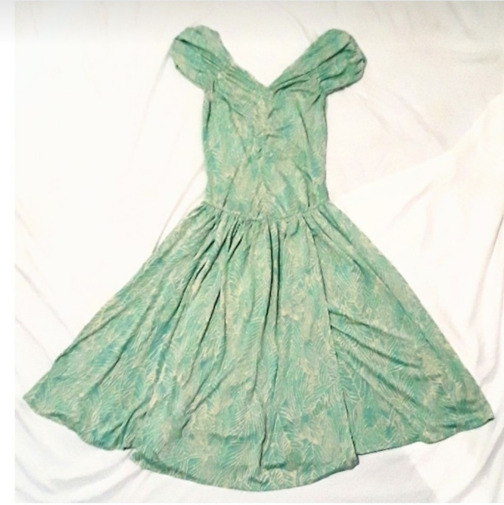 Pretty Lapis Dress